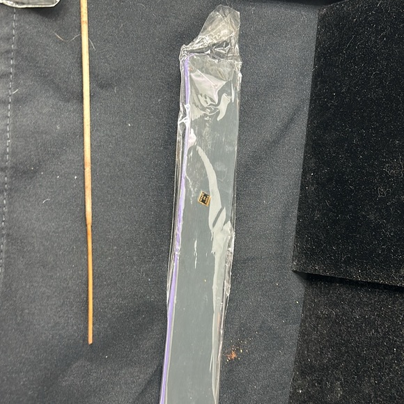 Hand painted incense holder/burner - Picture 3 of 3